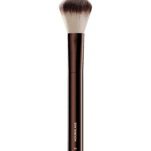 New, Never been used-HOURGLASS  Nº 2 Foundation / Blush Brush